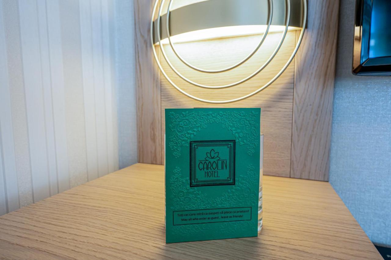 Hotel Carolin Călimăneşti エクステリア 写真